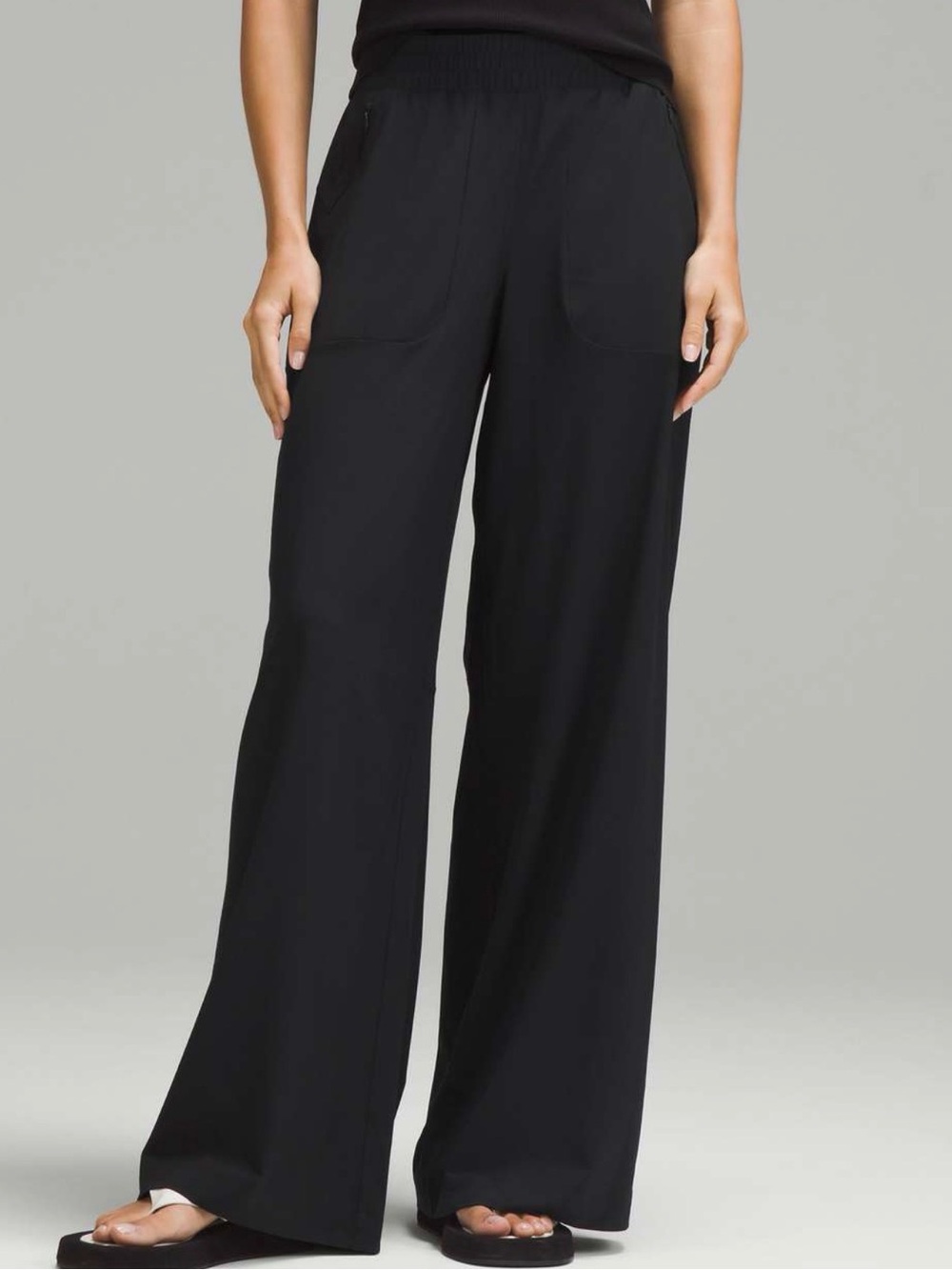 Lululemon Swift Wide Leg Mid Rise Pant - size 4
